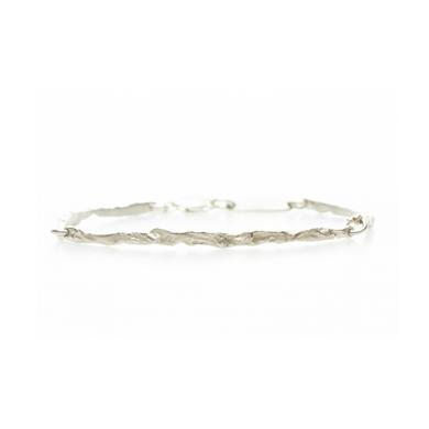 Rough and organic bracelet in silver